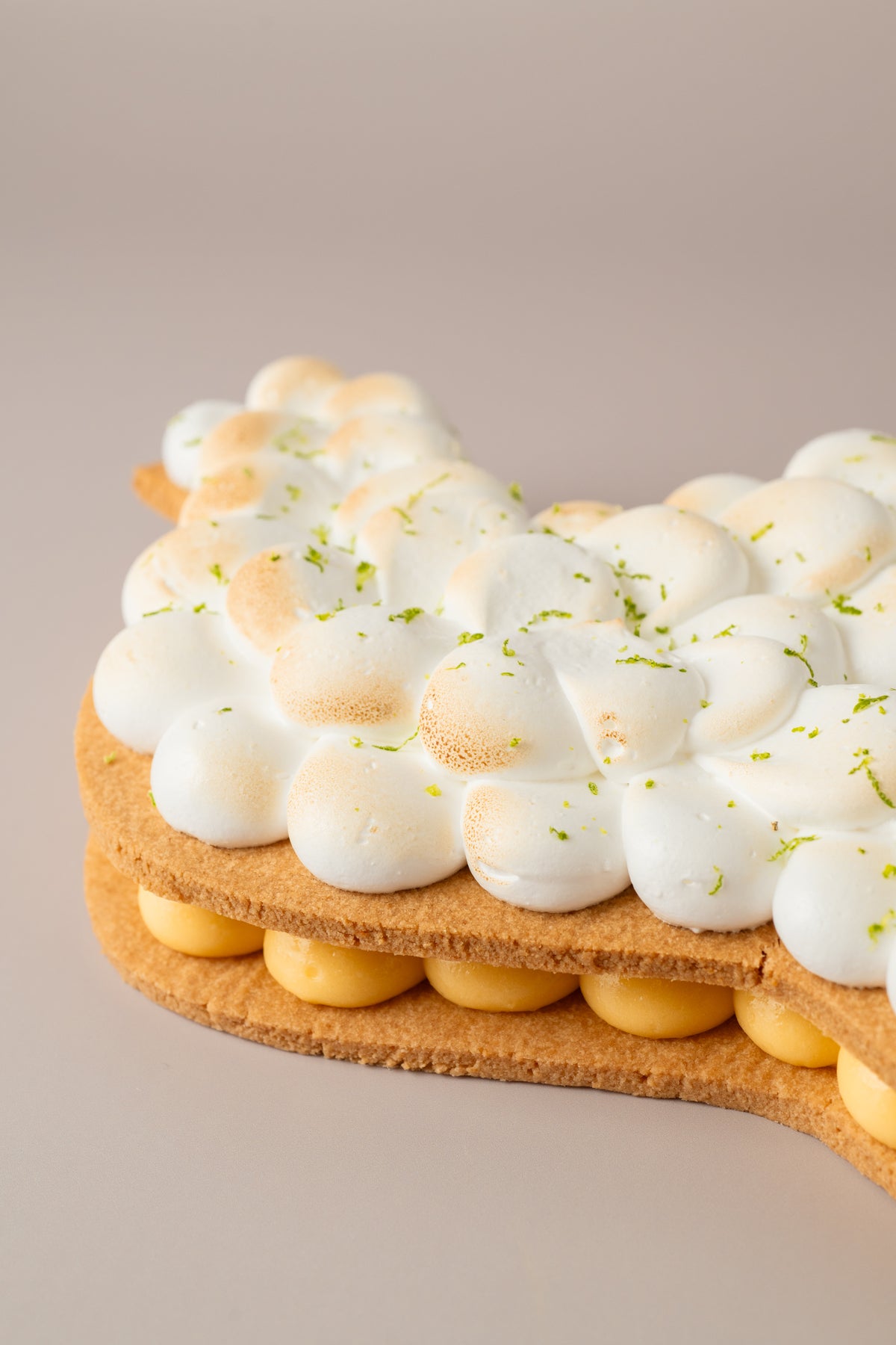 Tarta de Paloma de limón y merengue