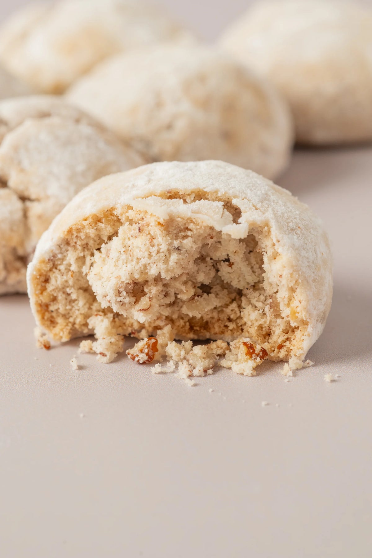 Nicolinas tradicionales sin gluten y sin lactosa con textura suave y acabado delicado.

